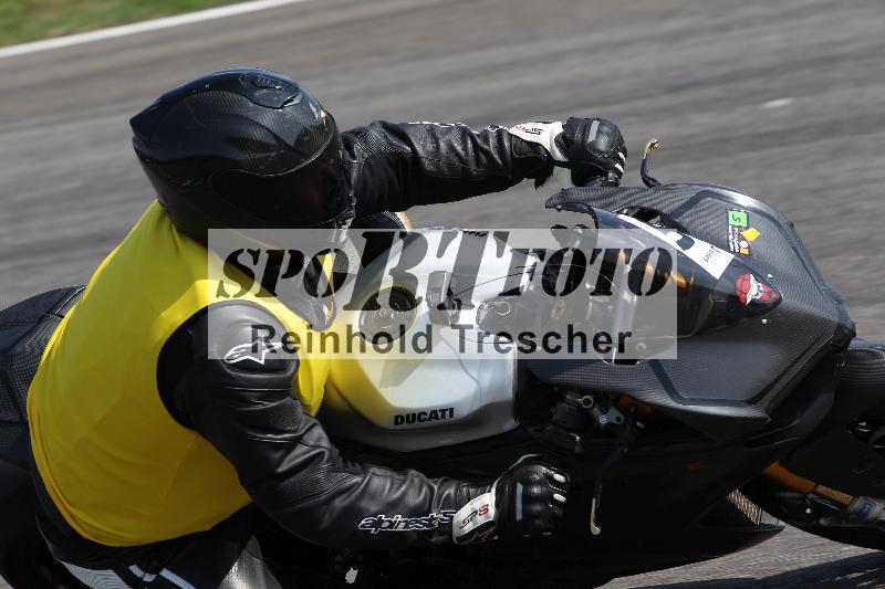 /Archiv-2022/06 15.04.2022 Speer Racing ADR/Instruktorengruppe/5